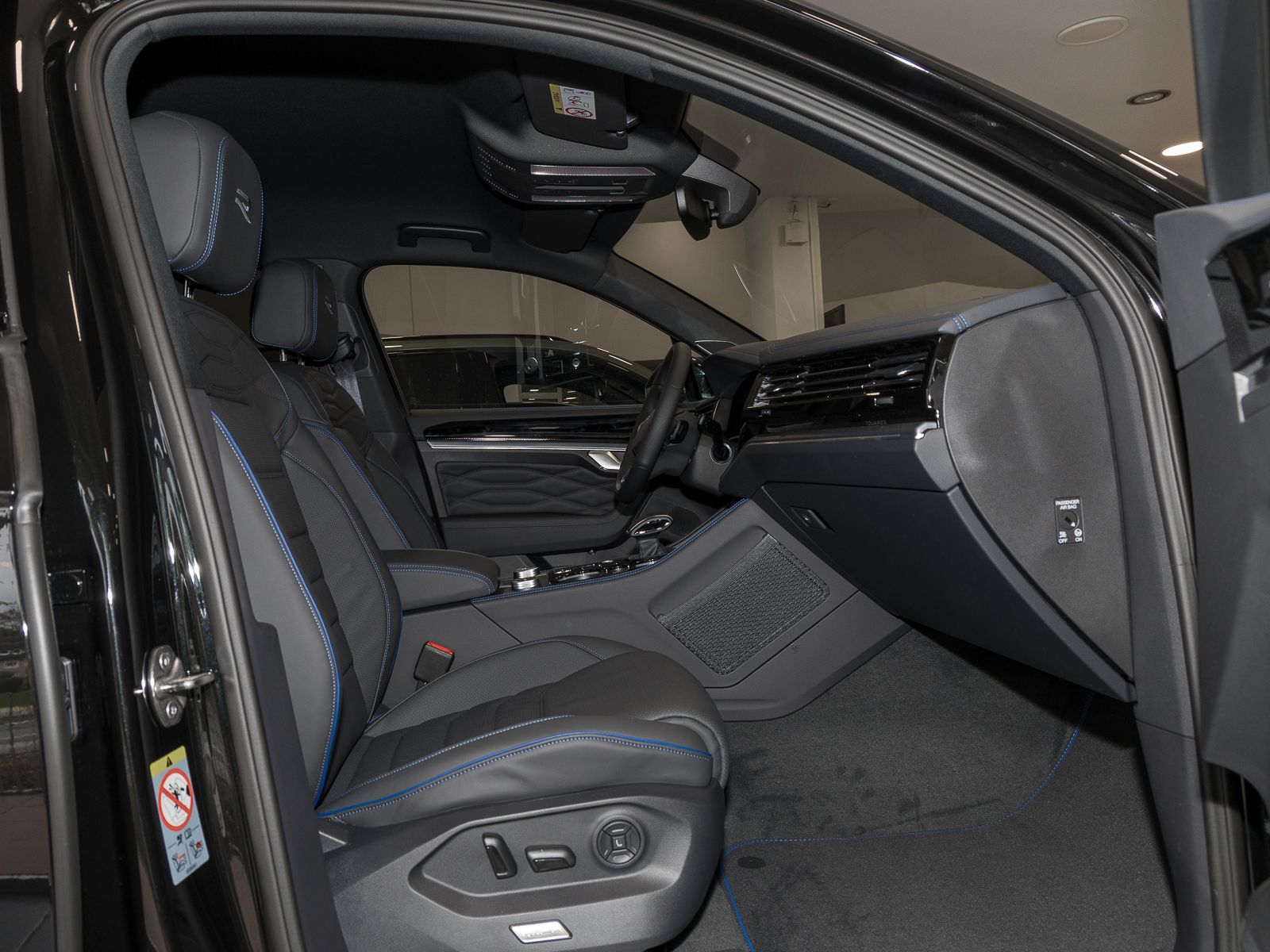 Volkswagen Touareg R 3,0 TSI eHybrid 0,5% Dienstw. LUFTF. A imagem 3