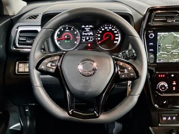 Fahrzeugabbildung Ssangyong Tivoli Fizz 1.5L Benzin **ALLRAD** Finanzierung