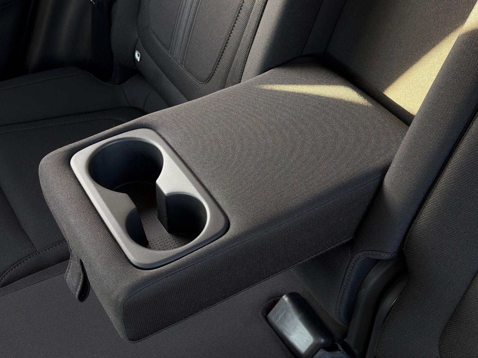 Fahrzeugabbildung Hyundai Tucson 1.6 T-GDI PHEV 4WD Temp. CarPlay CAM SHZ