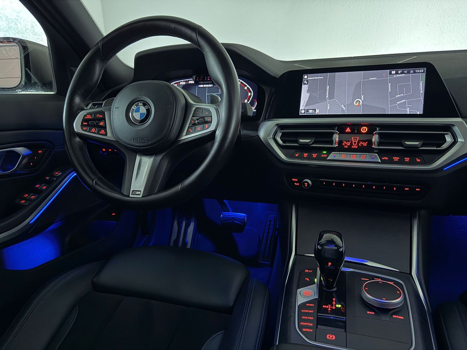 Fahrzeugabbildung BMW M340 i xDrive/PANO/HuD/H&K/VRTL/LASER/DE FZG