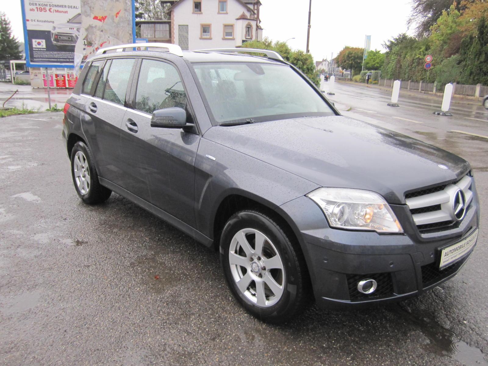 Mercedes-Benz GLK220 2012 — rear view