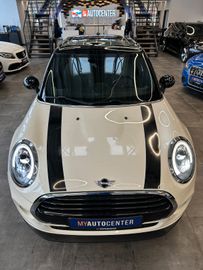 MYAUTOCENTER – Gebraucht- und Jahreswagen mit Werkstattservice in Pfaffenhofen MINI Mini 5-trg. Cooper D *Navi*Pano*