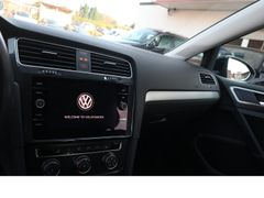 Fahrzeugabbildung Volkswagen Golf 1hd Navi Tempo SHZ Scheckheftgepflegt