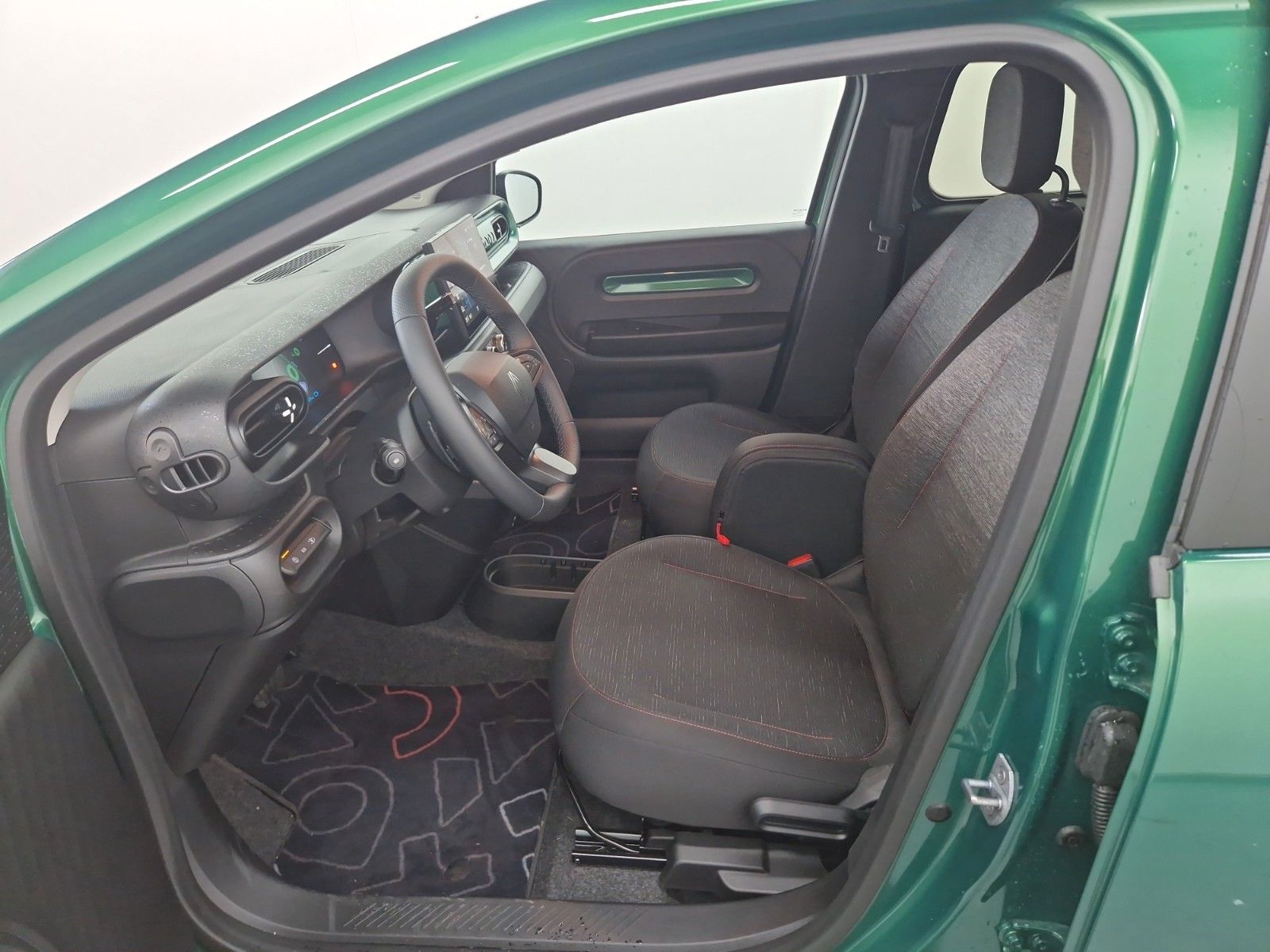 RENAULT Twingo E-TECH Techno 80 Urban Range 18-Zoll – Bild 8