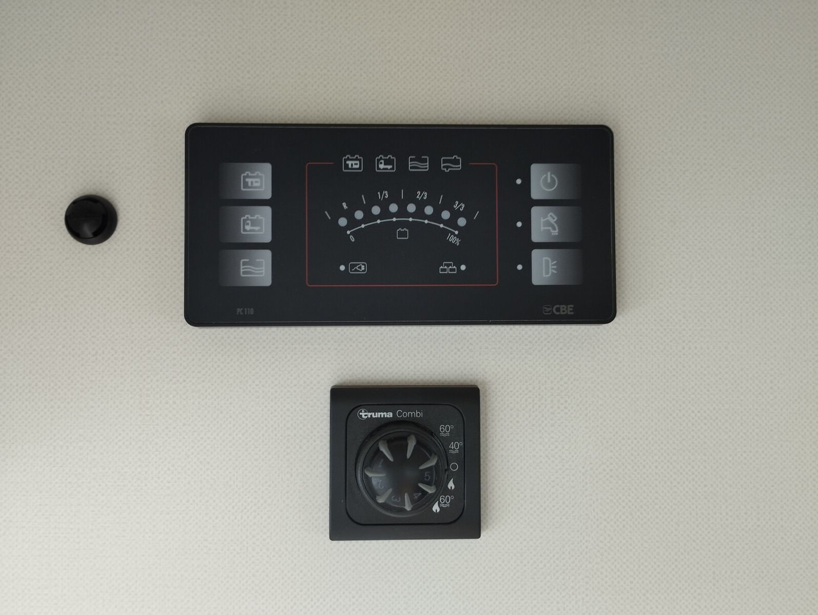 Fahrzeugabbildung Etrusco T 7400 SBC Automatik, Solaranlage, elek. Hubbett