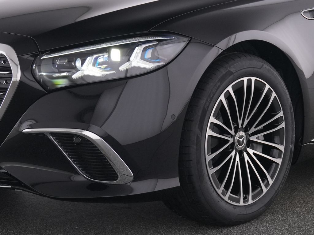 MERCEDES-BENZ S-Class 2026
