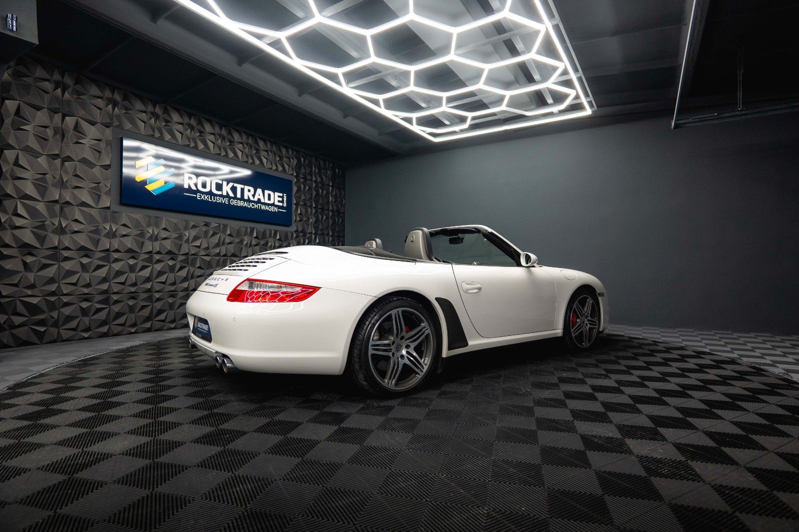 Fahrzeugabbildung Porsche 997 911 Carrera 4 S Cabrio Chrono Unfallfrei