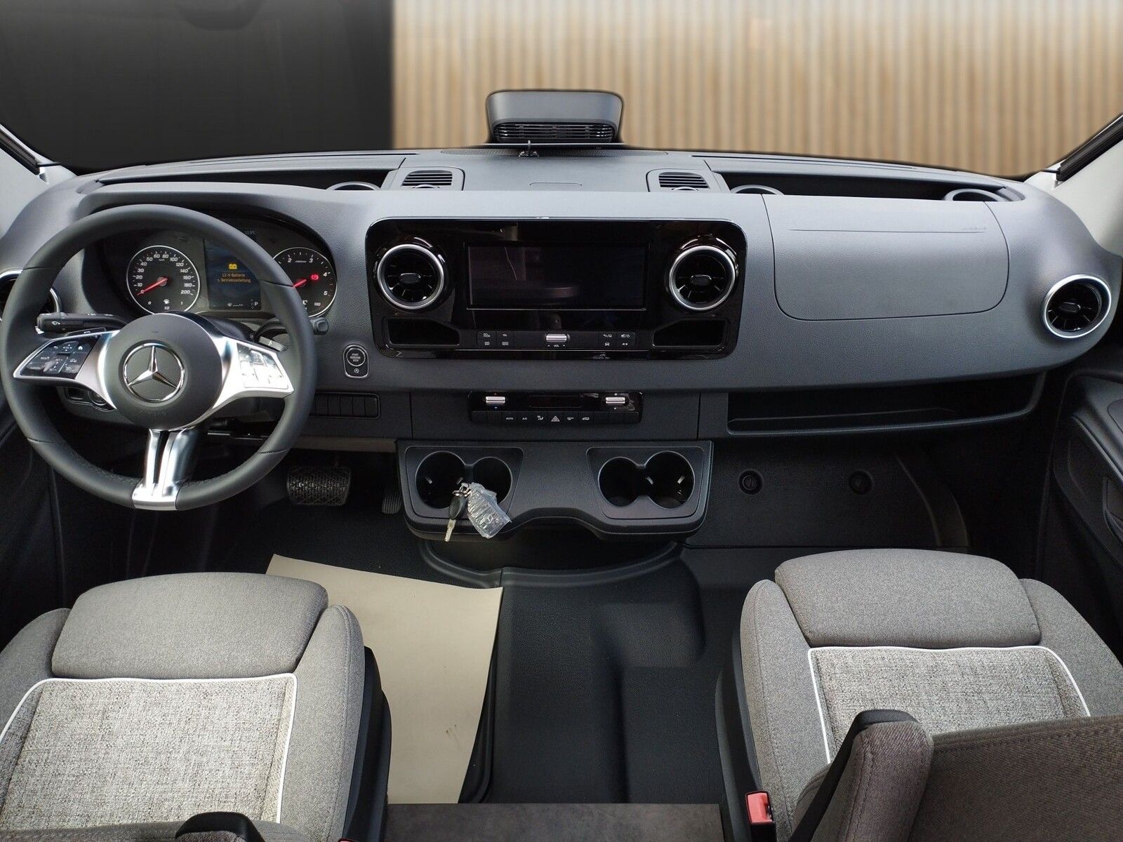 Fahrzeugabbildung Malibu Genius 641 LE Klimaautomatik, Radio DAB