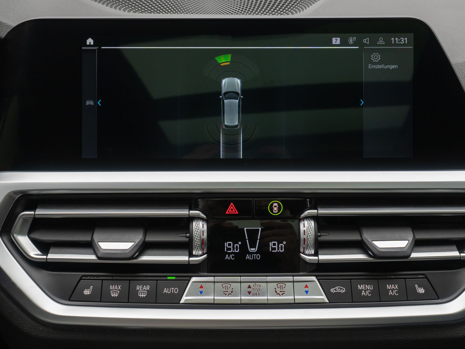 Fahrzeugabbildung BMW 330e xD M Sport Kamera DAB Laser HUD Panoram 19"
