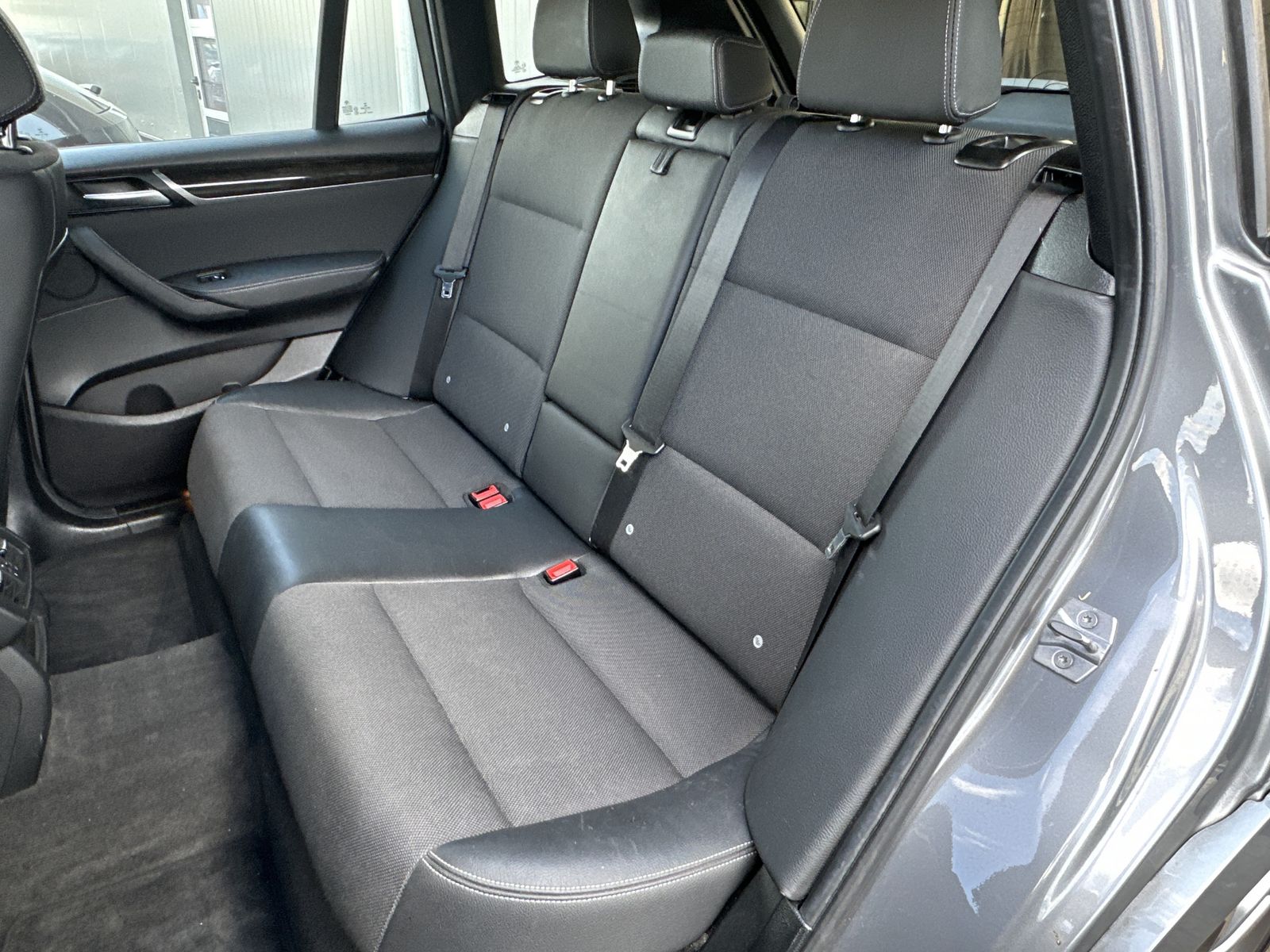 Fahrzeugabbildung BMW X3 xDrive35d M-Sport NAV+LED+ACC+HEAD-UP+KAMERA