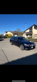 Mercedes-Benz E 300 BlueTEC T - - Mercedes-Benz E 300 mit Diesel-Antrieb: Bluetec