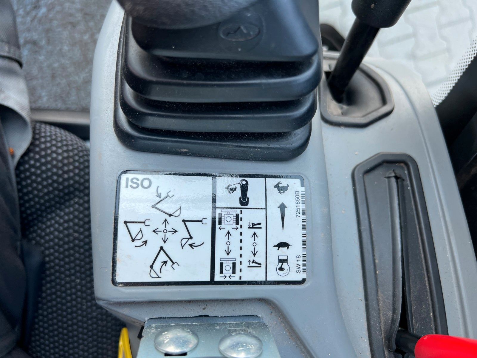 Fahrzeugabbildung Bobcat E17 / MS01 / nur 57h! / 2023 / Löffelpaket