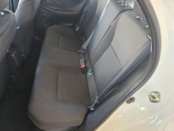 Toyota Yaris - 10