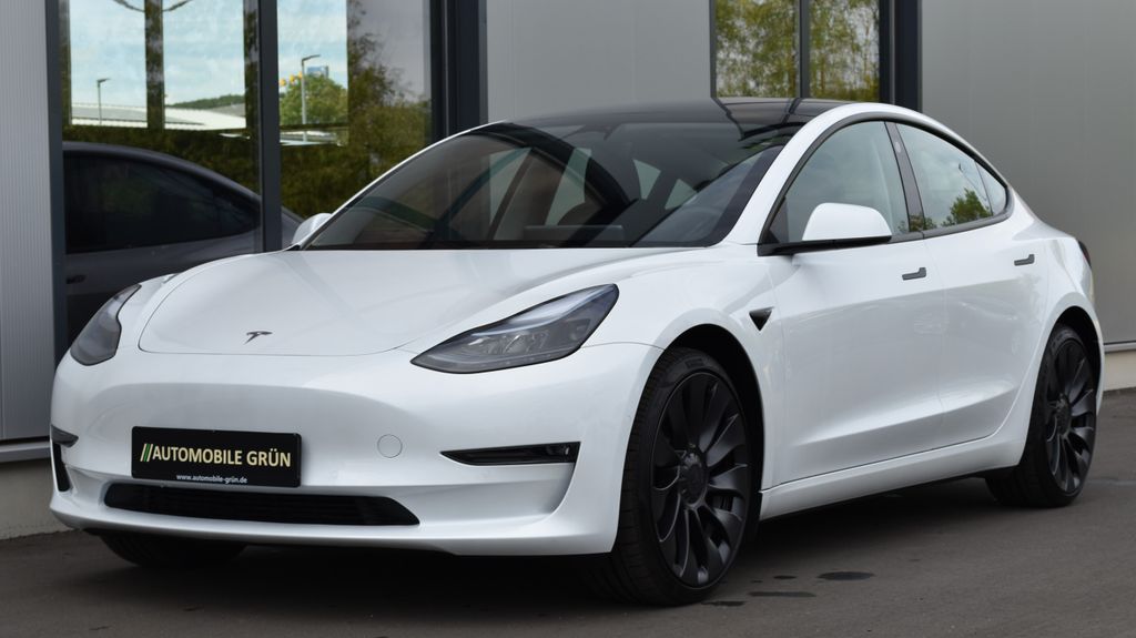 Tesla Model 3 Allrad Performance WI-FI,KEYLESS-ENTRY