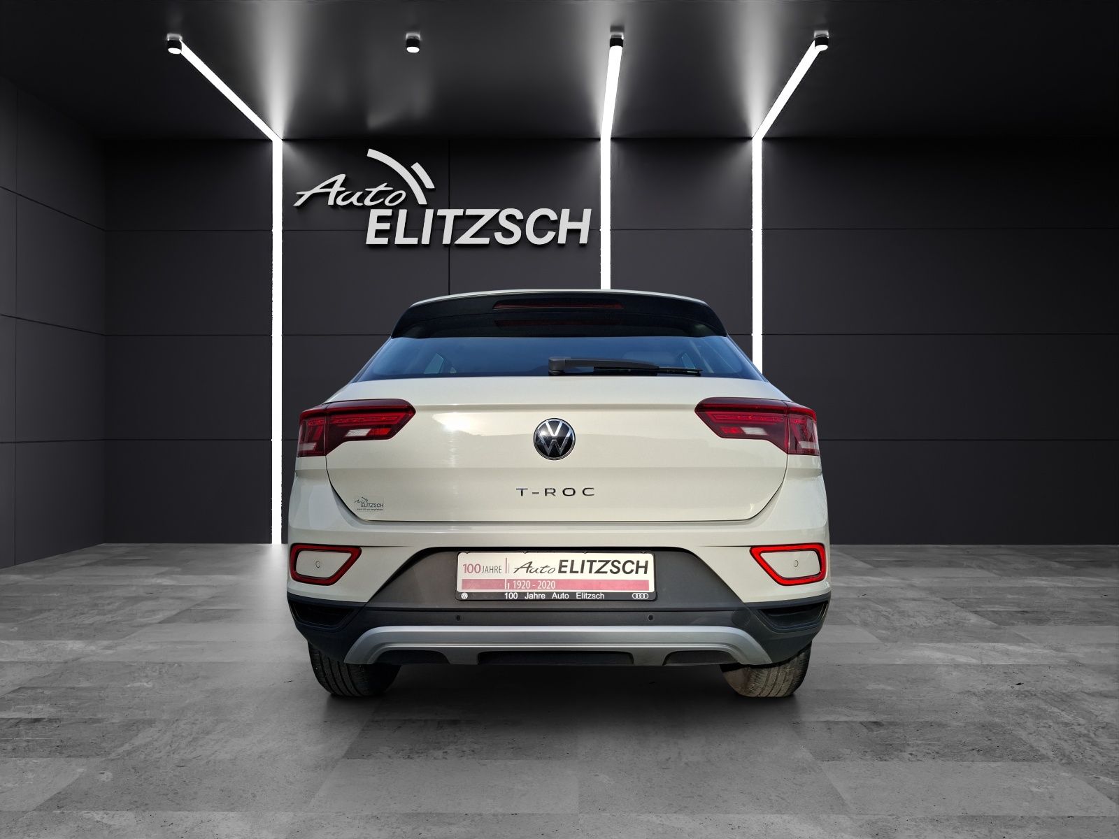 Fahrzeugabbildung Volkswagen T-Roc TSI LED AID Park-Assist SH