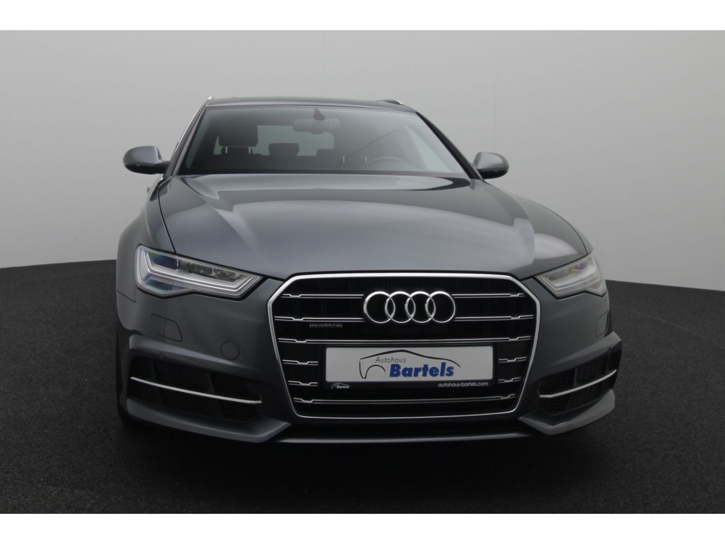 Fahrzeugabbildung Audi A6 Avant 3.0 TDI clean diesel quattro S line AHK