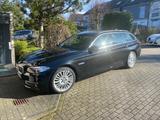 BMW 525d Touring A Luxury Line Luxury Line