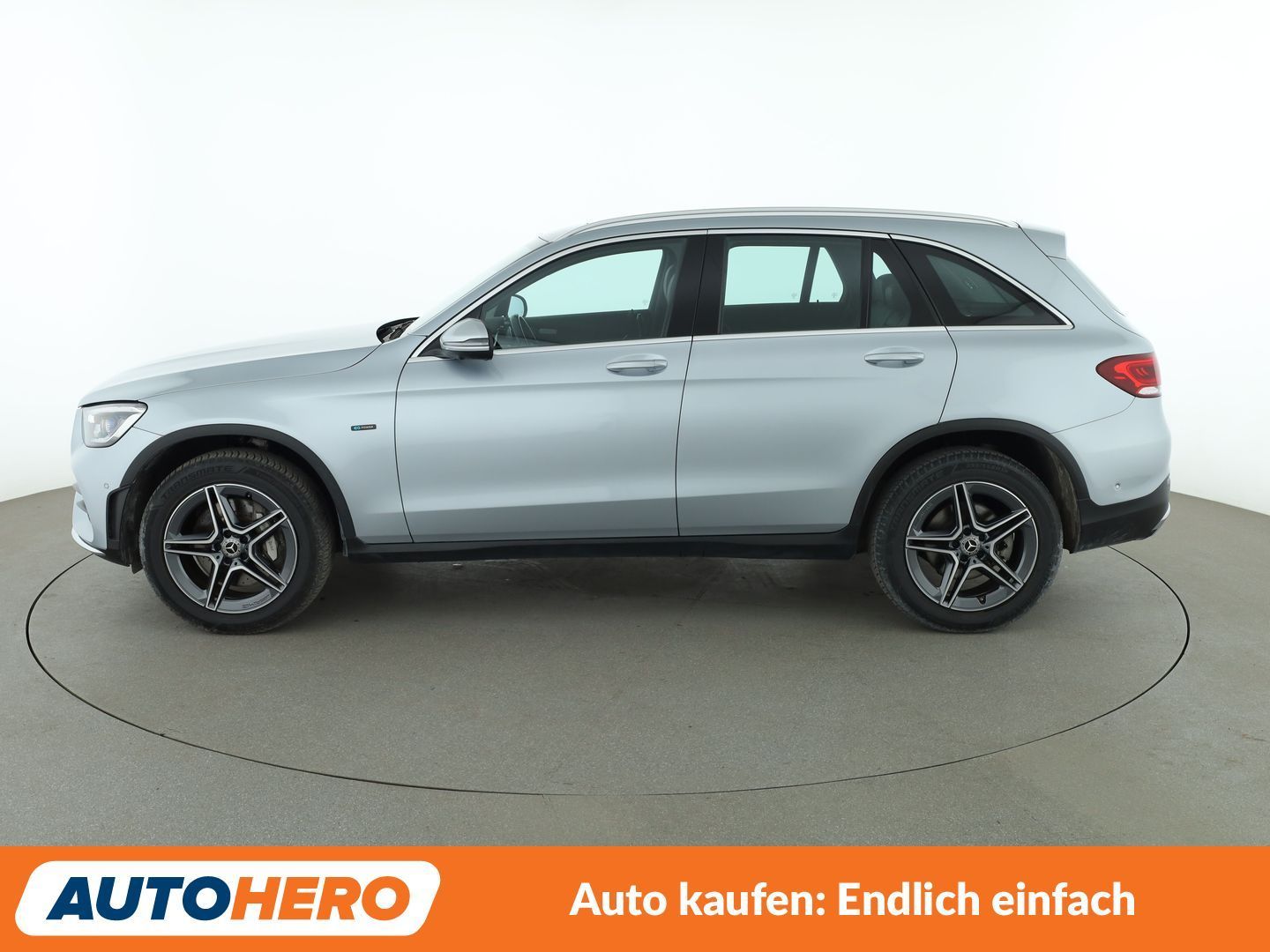 Mercedes-Benz GLC 300e 4Matic AMG Line Aut. NAVI LED ACC foto 3