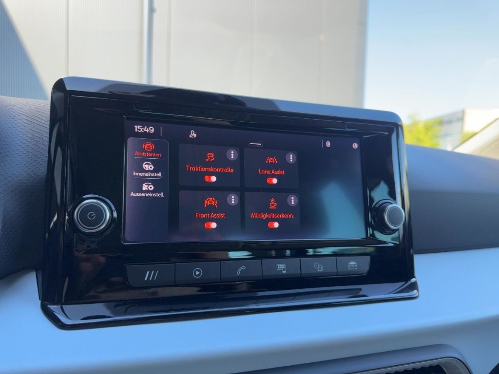 Fahrzeugabbildung SEAT Ibiza Style Apple CarPlay / Android Auto, SHZ