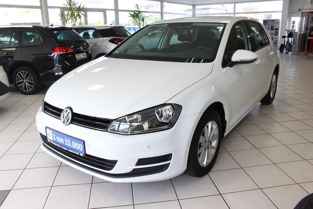 Volkswagen Golf VII NAVI.CarPlay.Android Auto