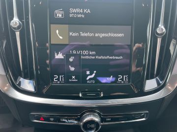 Volvo V60 Kombi Momentum Core*Buisness*CarPlay*1.Hand*