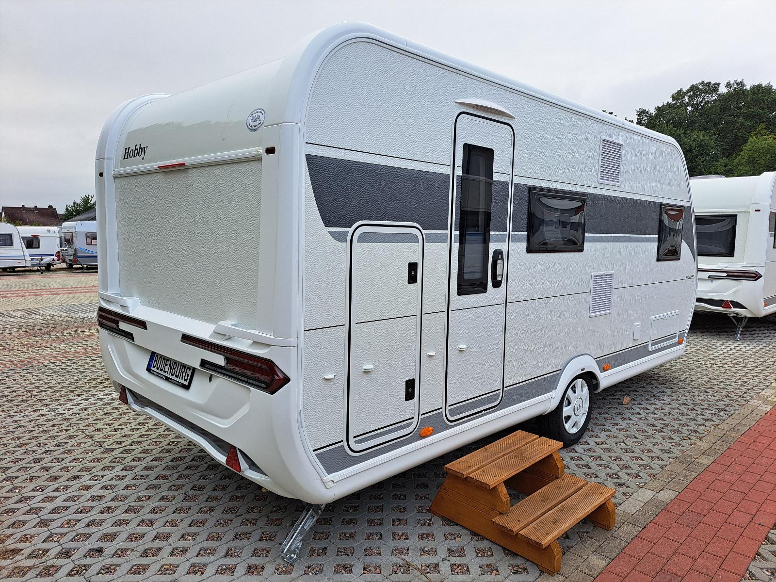 Hobby 490 KMF DE LUXE MODELL 2026 GARAGE