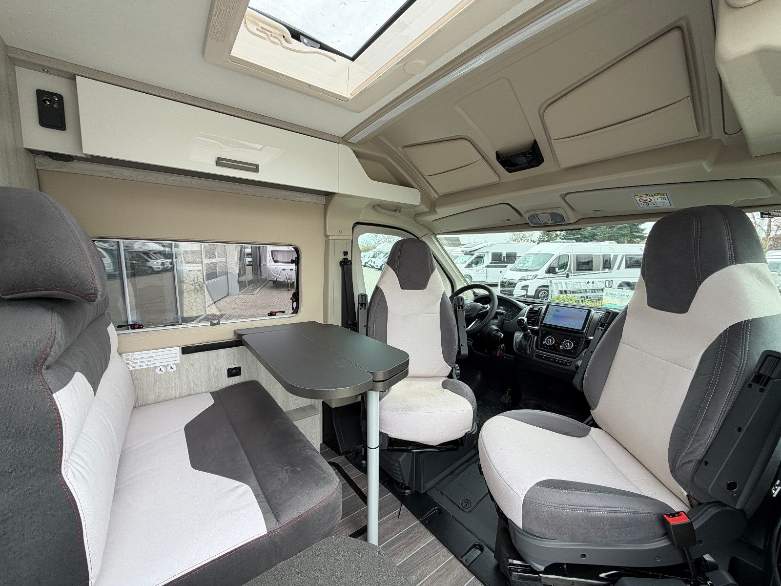 Fahrzeugabbildung Roller Team Livingstone Sport Duo - 7.049€ sparen!