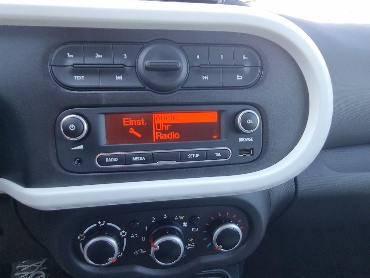 Fahrzeugabbildung Renault Twingo LIMITED SCe 75
