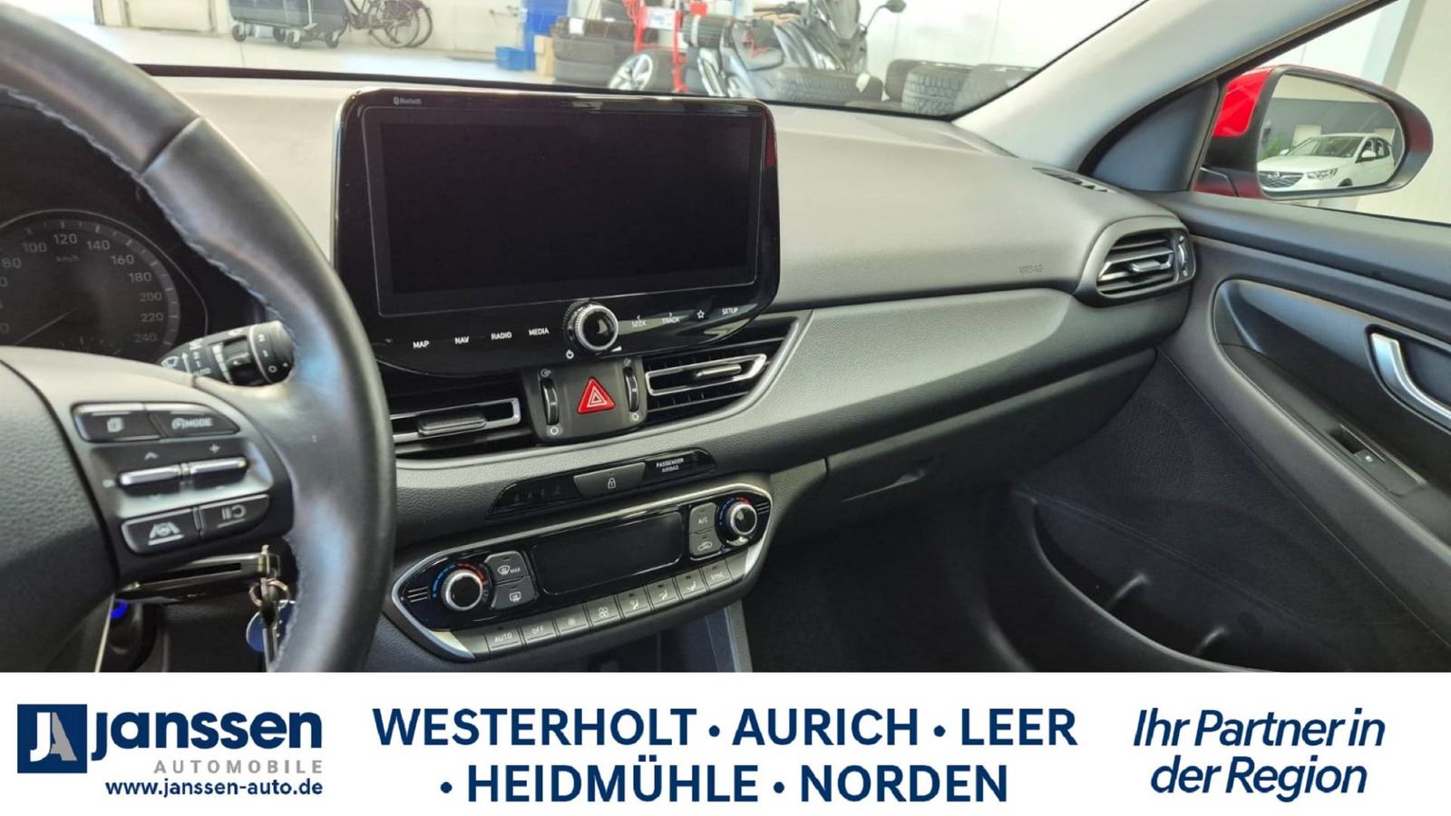 Fahrzeugabbildung Hyundai i30 Kombi TREND