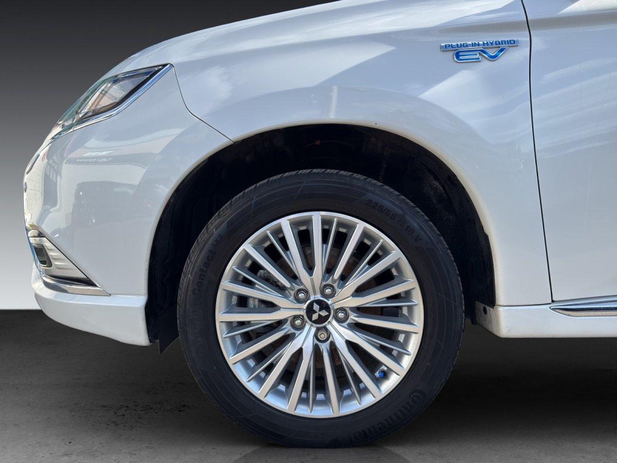 Mitsubishi Outlander 2.4 PHEV TOP 4WD