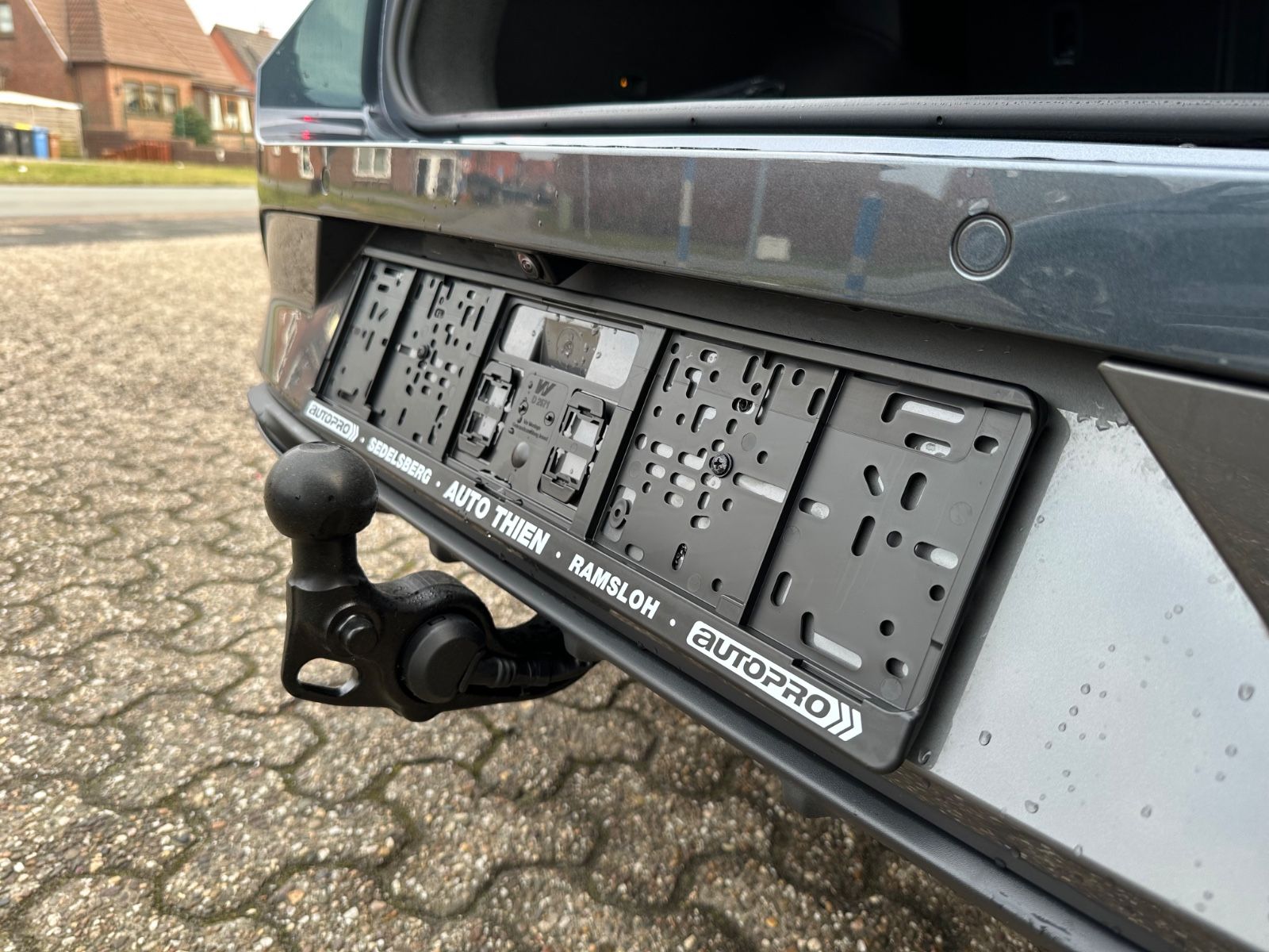 Fahrzeugabbildung CUPRA Leon ST 1.5 eTSI DSG Navi/ACC/AHK/LED/Shzg/GJR