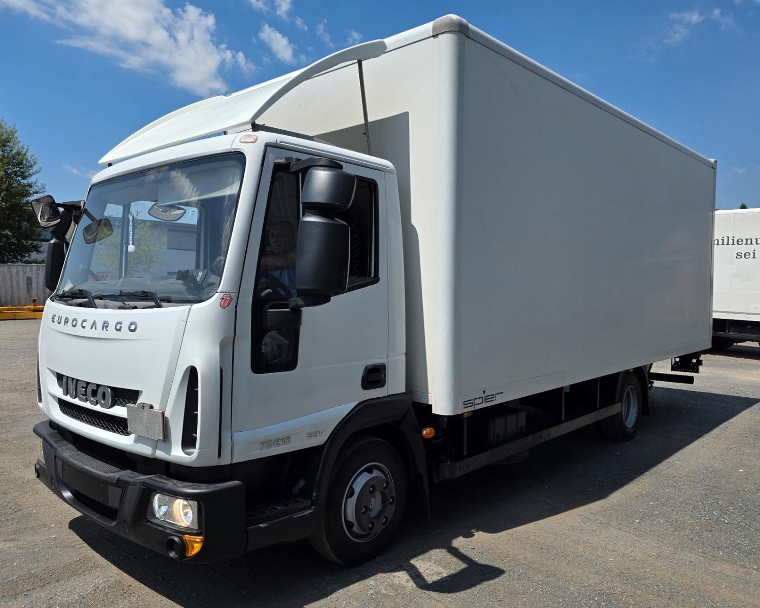 Iveco 75E18 EEV (EURO5) Möbel - Koffer m.LBW, Klima