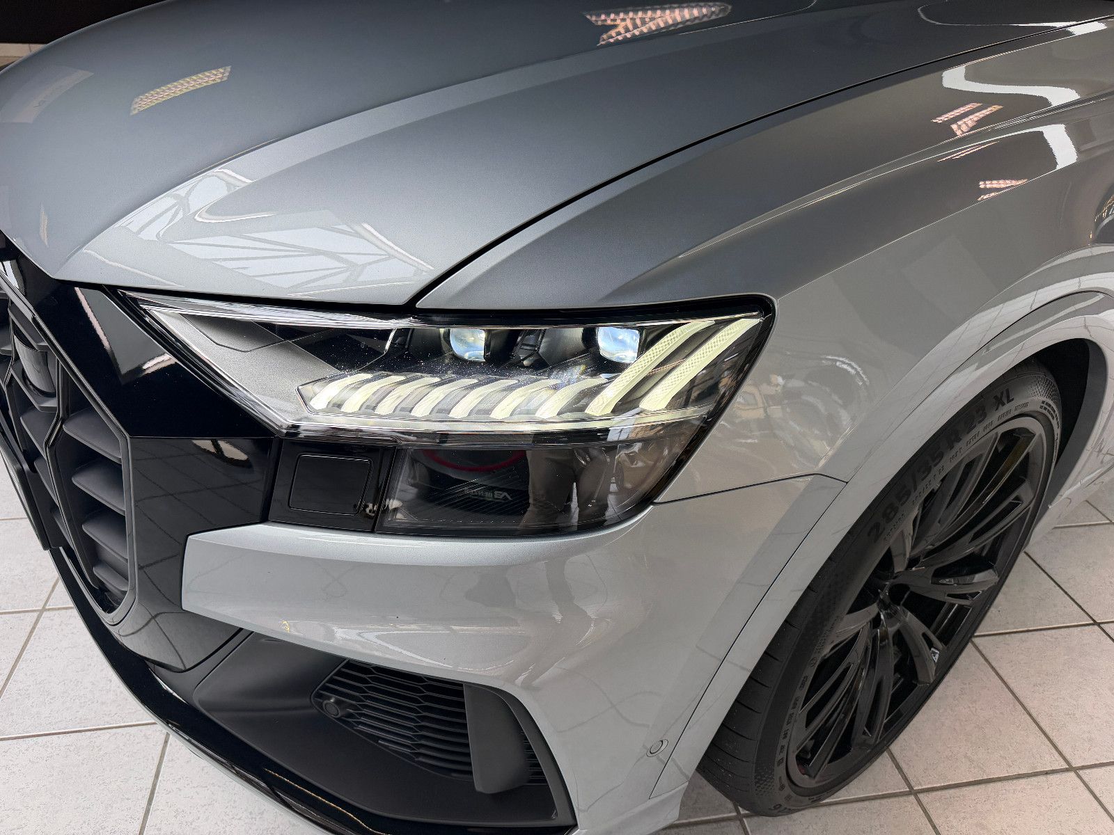 Fahrzeugabbildung Audi SQ8 4.0 TFSI quattro/EXCLUSIVE/ALCANTARA/BLACK