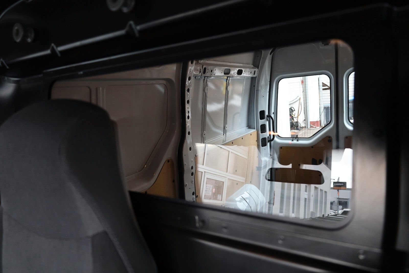 Fahrzeugabbildung Renault Master III Kasten L2H2 HKa 3,5t Klima,Kamera,AHK