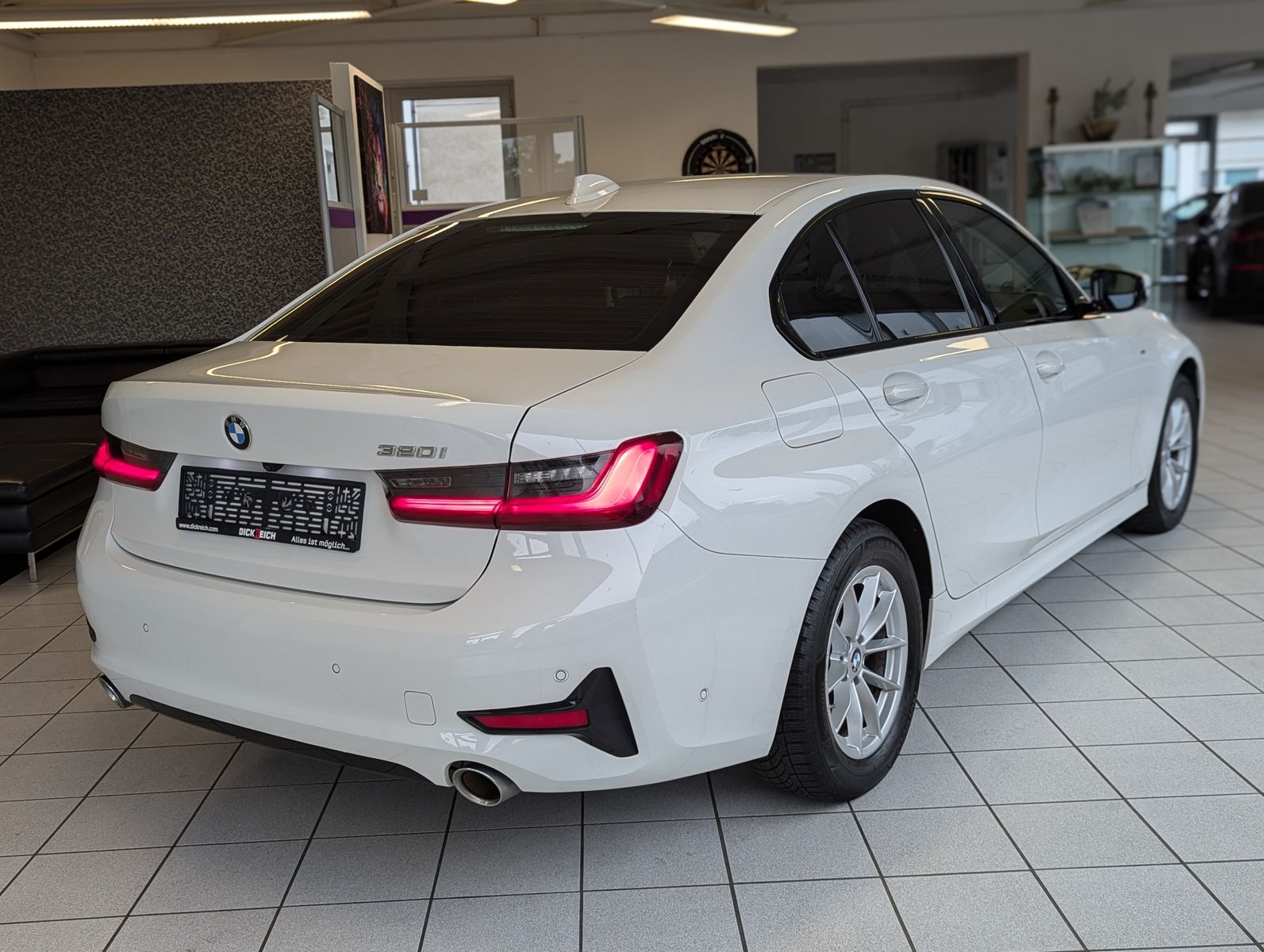 BMW 320 i Aut. Sport-Line T-Leder Shadow LED Kamera - Image 7