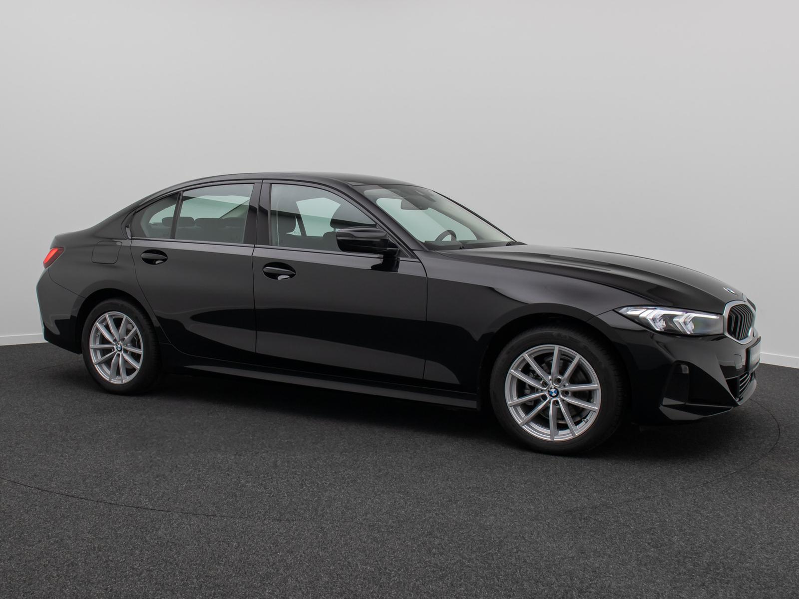 BMW 318i  Widscreen PDC GeschwindigReg DAB Cockpit+