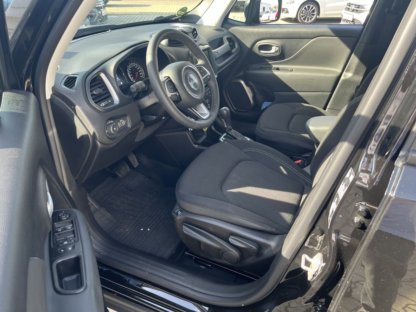 Jeep Renegade - Bild 9