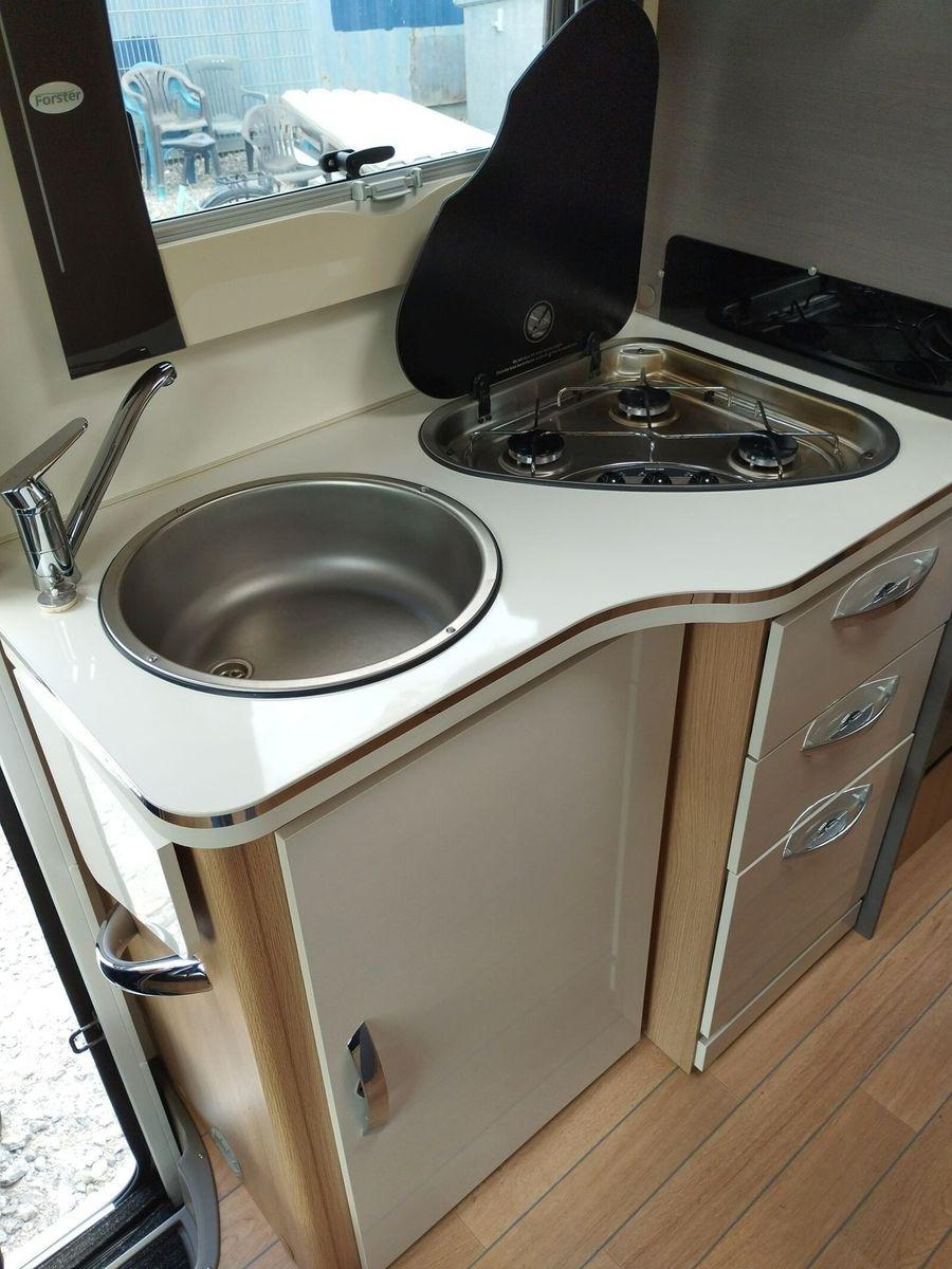 Fahrzeugabbildung Forster T 699 EB SAT,Solar,Markise,RK