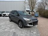 Ford KUGA TITANIUM+1.HAND+UNFALLFREI+BLIS+PANO+8FACH - gebrauchte Ford Kuga aus dem Jahr 2013
