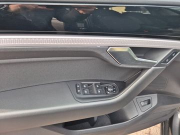 Volkswagen Touareg - 7