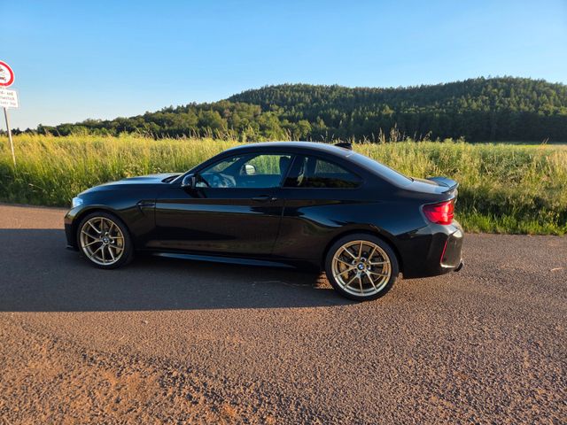 BMW M2 CS Schnitzer Auspuff Leistungss 510PS Keramik