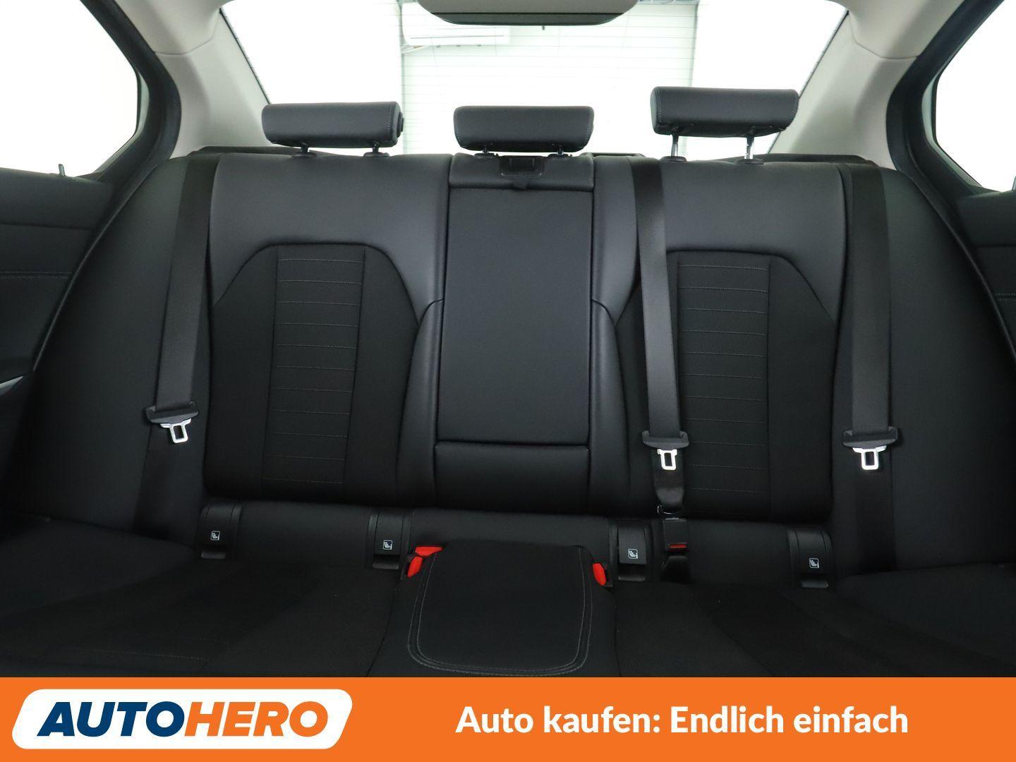 BMW 320i Sport Line Aut.*NAVI*LED*TEMPO*PDC*CAM*