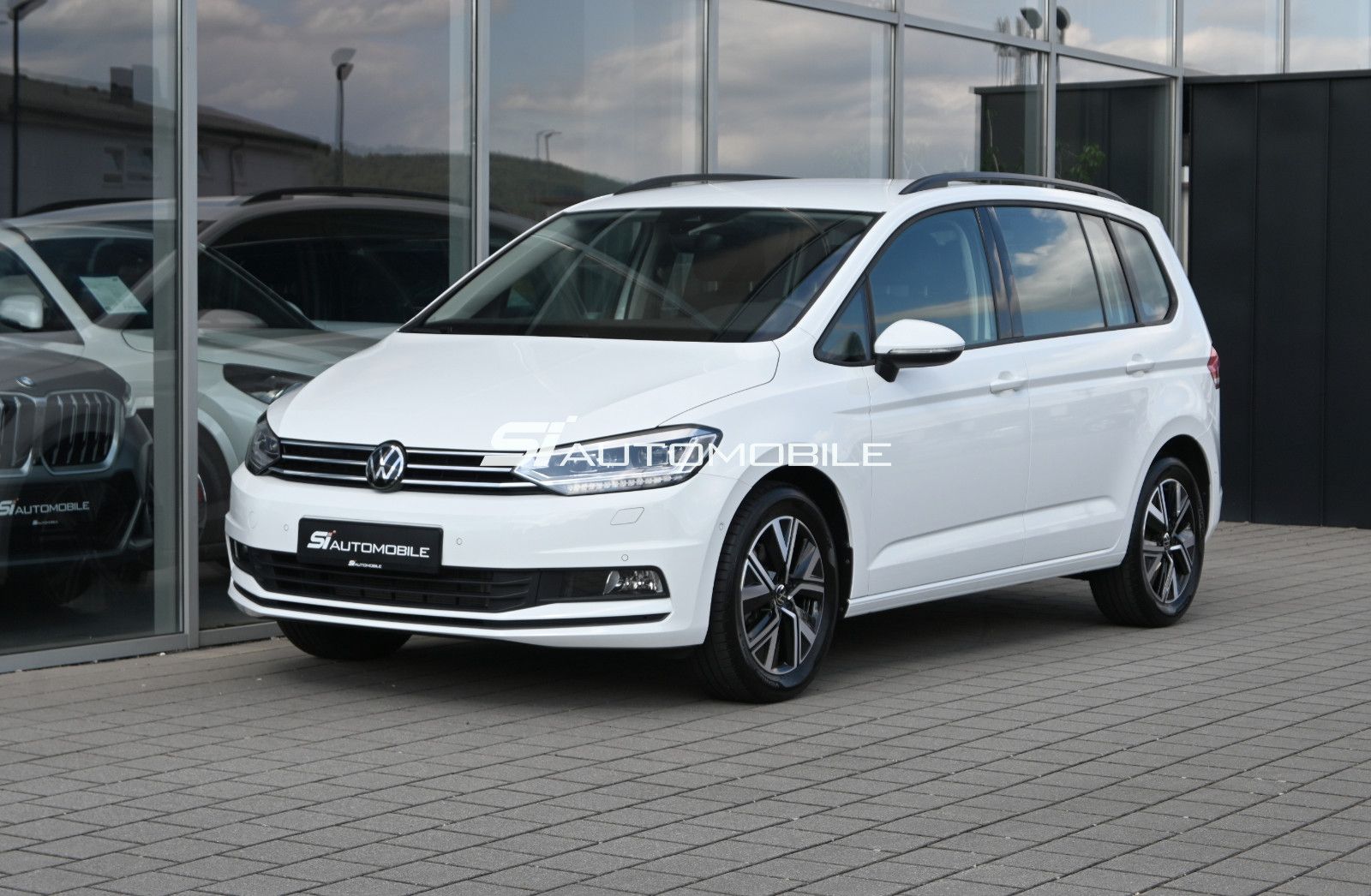 Fahrzeugabbildung Volkswagen Touran 2.0 TDI DSG Comfortline °UVP 58.262€°STHZ