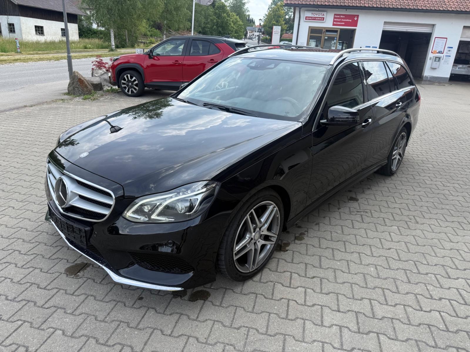 Mercedes-Benz E 220 E T-Modell E 220 BlueTec AMG Line