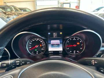 Mercedes-Benz C 180 *2-ZONEN*TEMPO*NAVI*LED*TOTWINKEL*PDC*