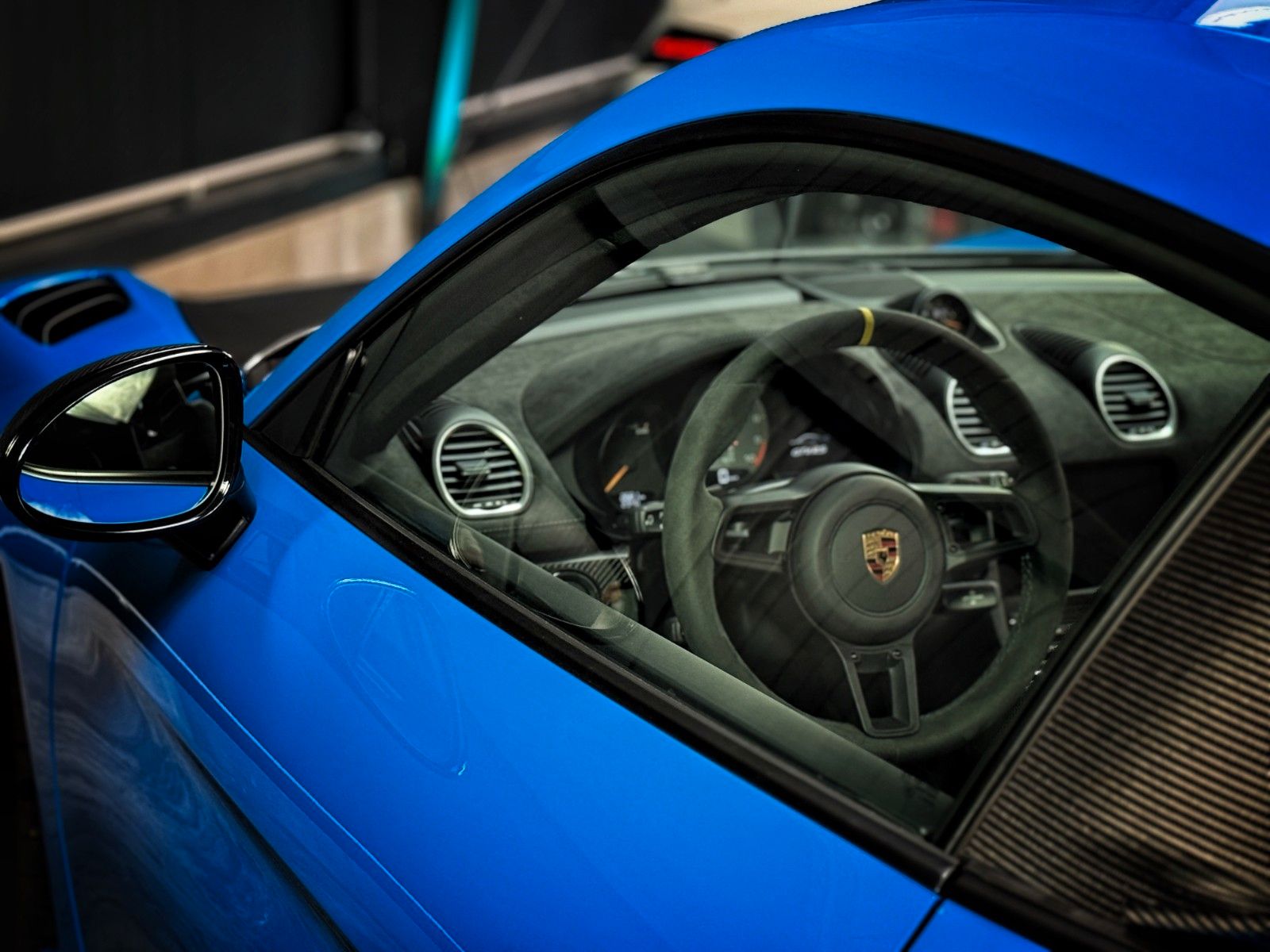 Fahrzeugabbildung Porsche Cayman GT4 RS