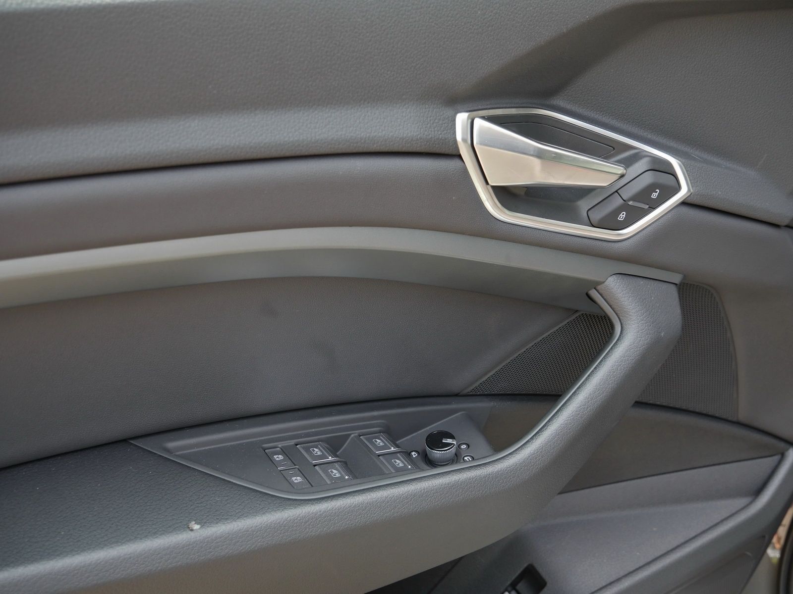 Audi Q8 e-tron - Bild 21