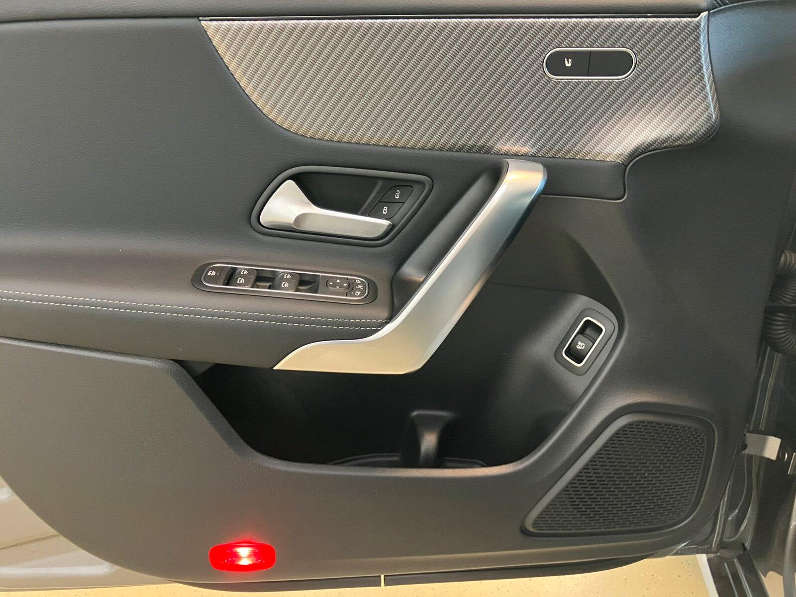Mercedes-Benz CLA 180 SB Prog RüCam LED WinterP Spur DAB 18 Zo, миниатюра 13
