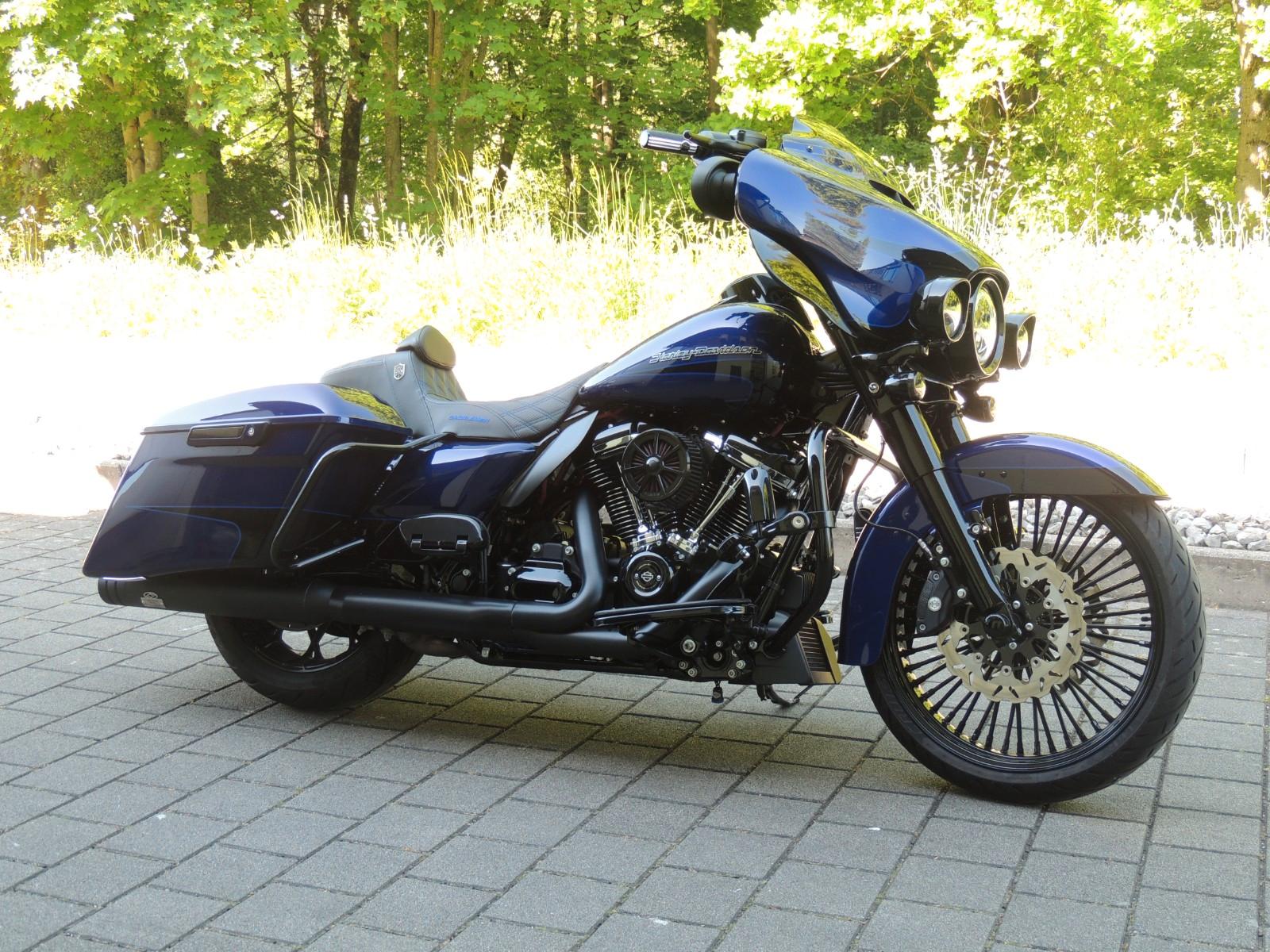 Harley-Davidson FLHXS Street Glide Special J&H Ricks