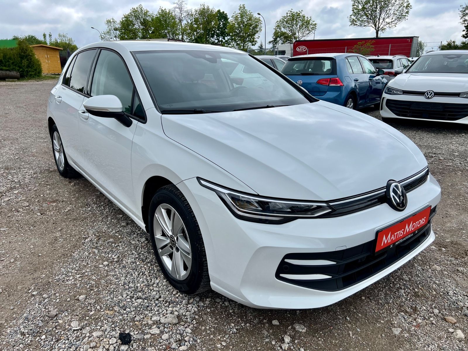 VW Golf 1.5 TSI Life LED SHZ CARPLAY PDC GJR ALU